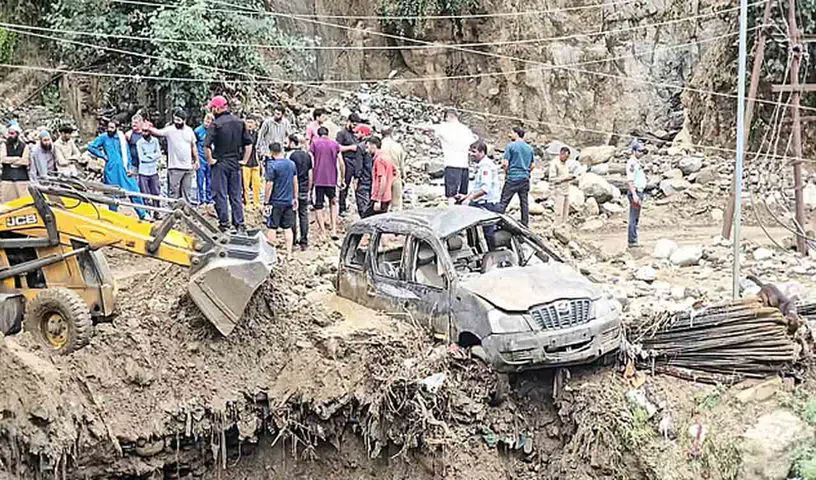 జమ్మూ కాశ్మీర్‌లో ఆకస్మిక వరదలు..