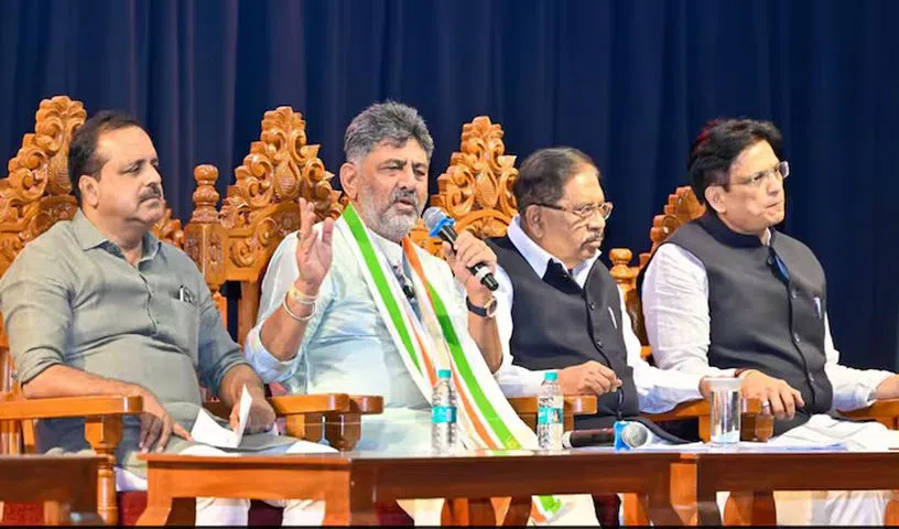ఎవరైనా రాజీనామా చేస్తే.. క్ష‌ణాల్లో ఆమోదిస్తా..