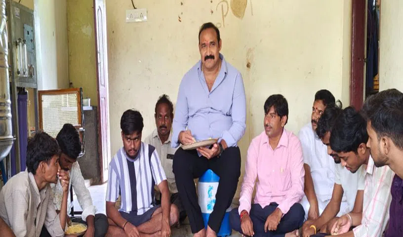 ఇష్టపడి చదివి ఉన్నత స్థాయికి ఎదగాలి 