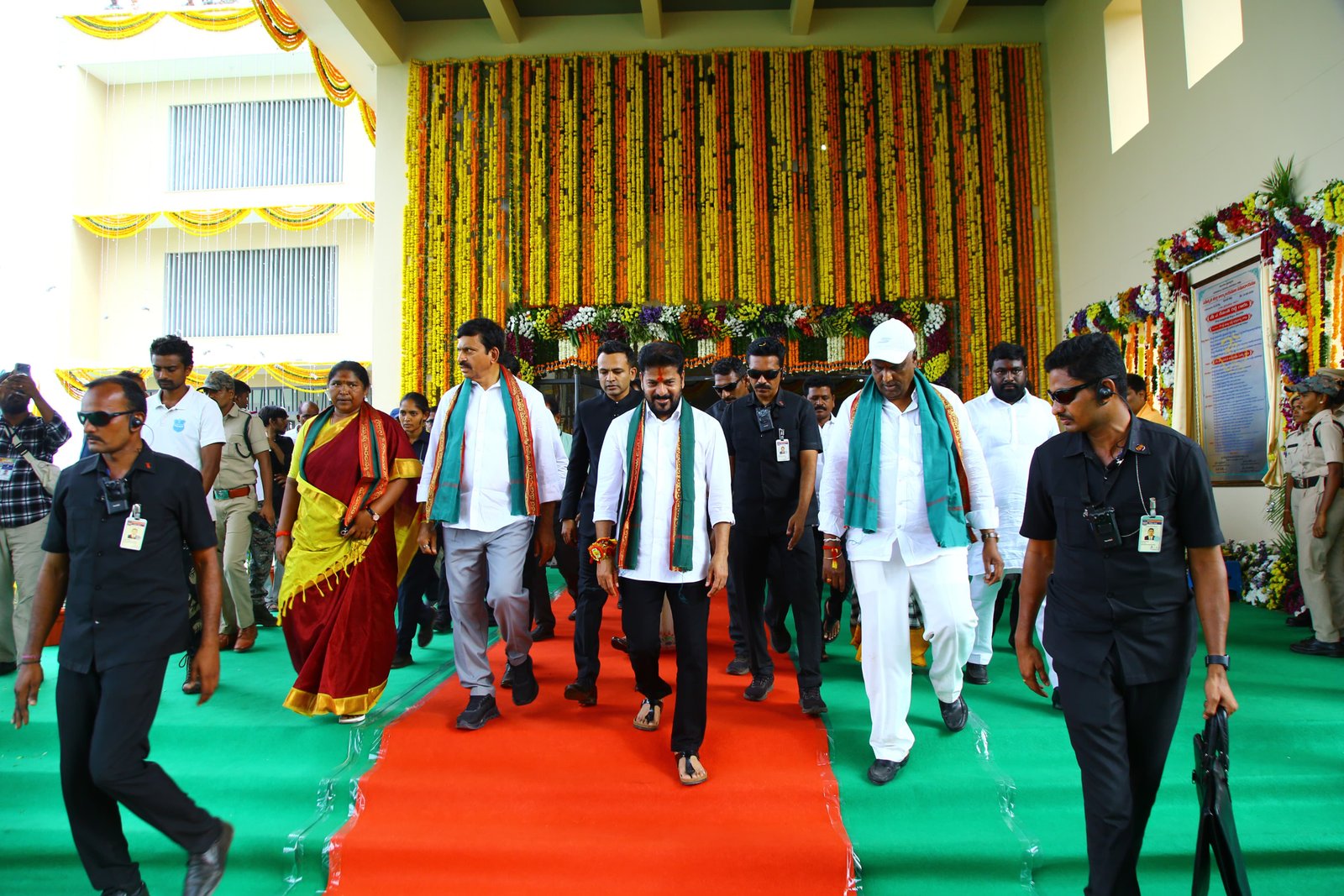 మేడారం నుండి ములుగు వరకు అభివృద్ధి,సంక్షేమ కార్యక్రమాలతో సీఎం పర్యటన