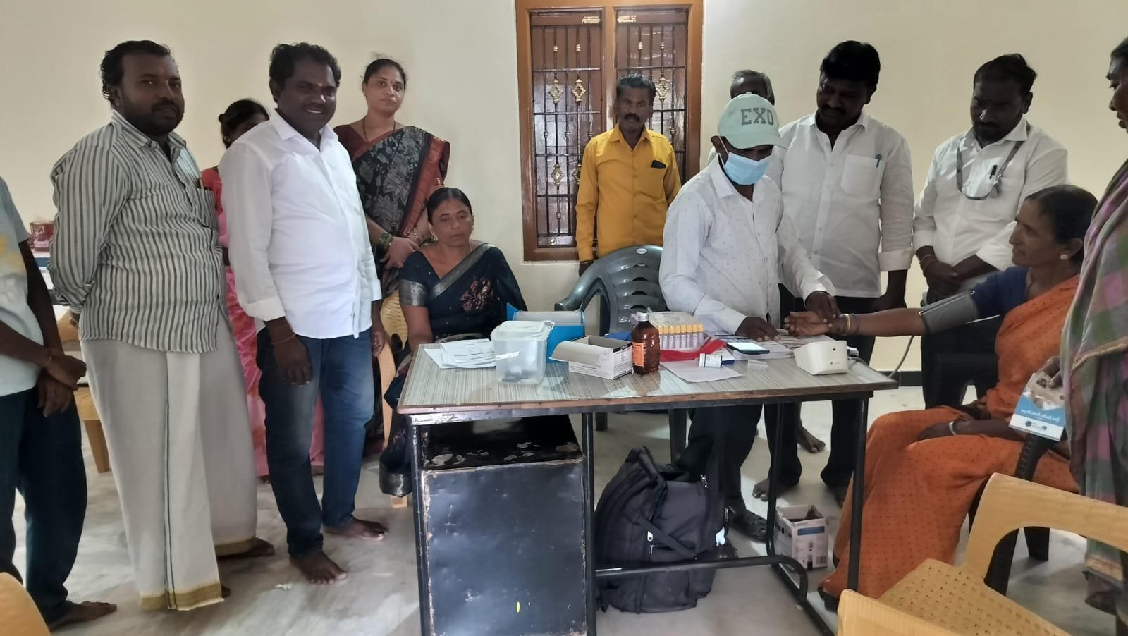 ఉప సర్పంచ్ ఆధ్వర్యంలో ఉచిత శరత్ కంటి వైద్య శిబిరం