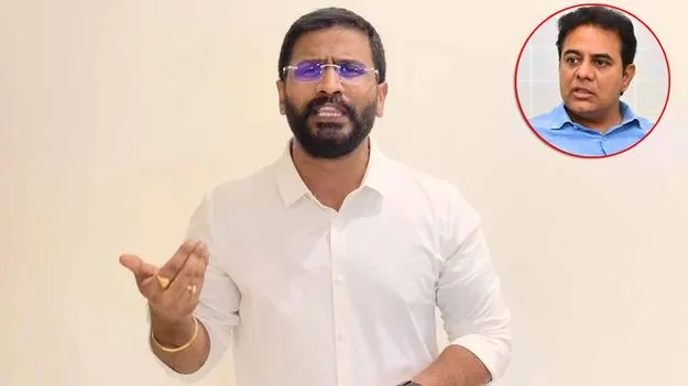 తెలంగాణ సమాజానికి, దళితులకు కేటీఆర్ క్షమాపణ చెప్పాలి