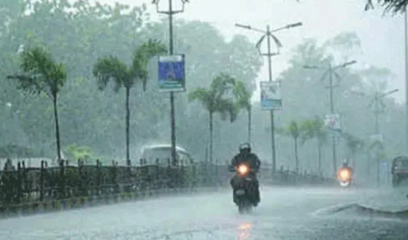 ఏపీలో రానున్న నాలుగు రోజులు భారీ వ‌ర్షాలు..!