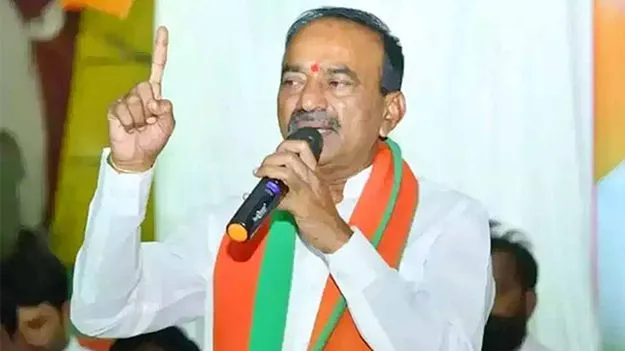 ‘ప్రజాస్వామ్యాన్ని నవ్వులపాలు చేస్తున్నారు’..